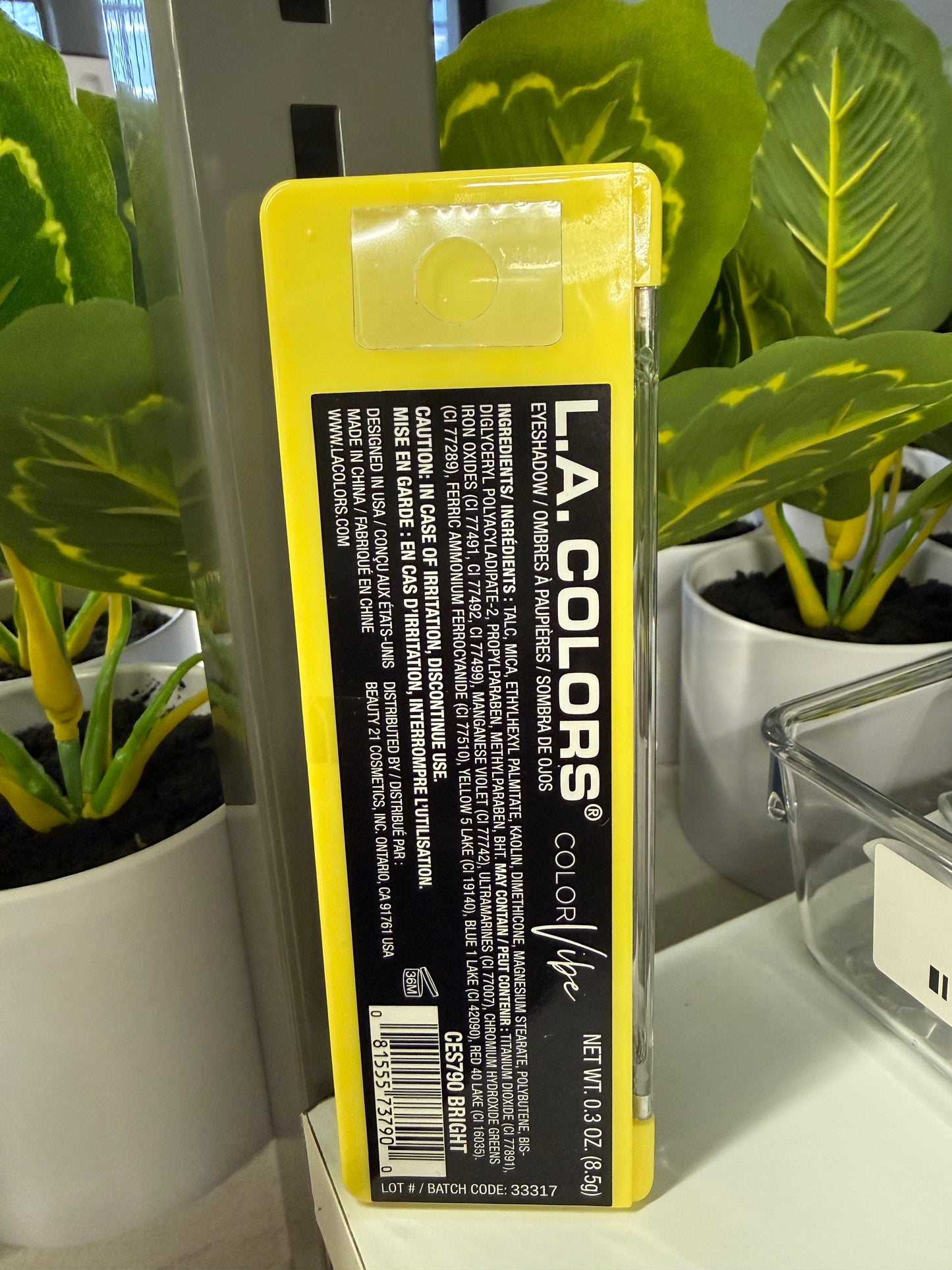 LA Colors Vibe Bright Eyeshadow Palette – 12 Shades